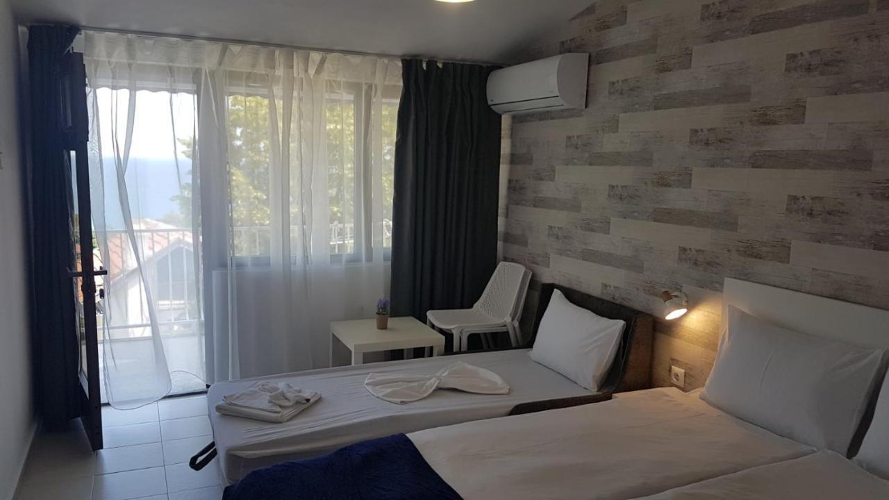 Simada Blue Guesthouse Golden Sands Luaran gambar