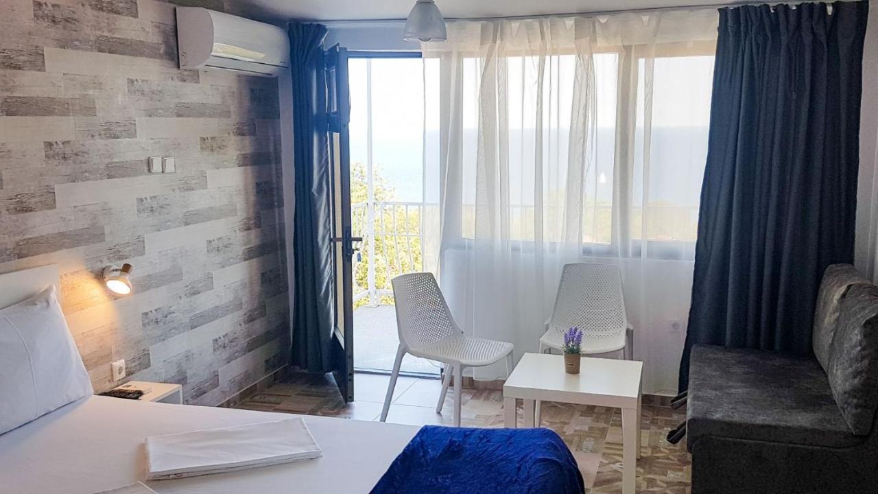 Simada Blue Guesthouse Golden Sands Luaran gambar