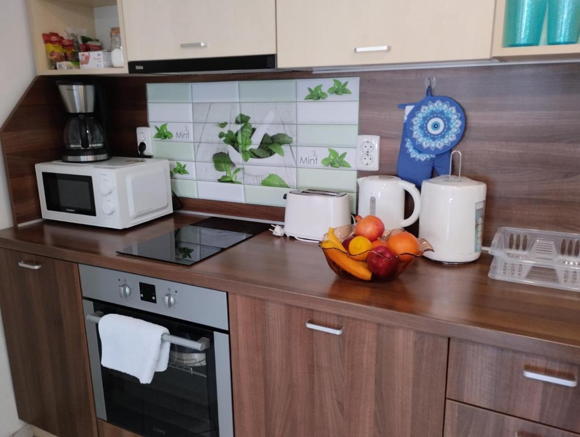Simada Blue Guesthouse Golden Sands Luaran gambar