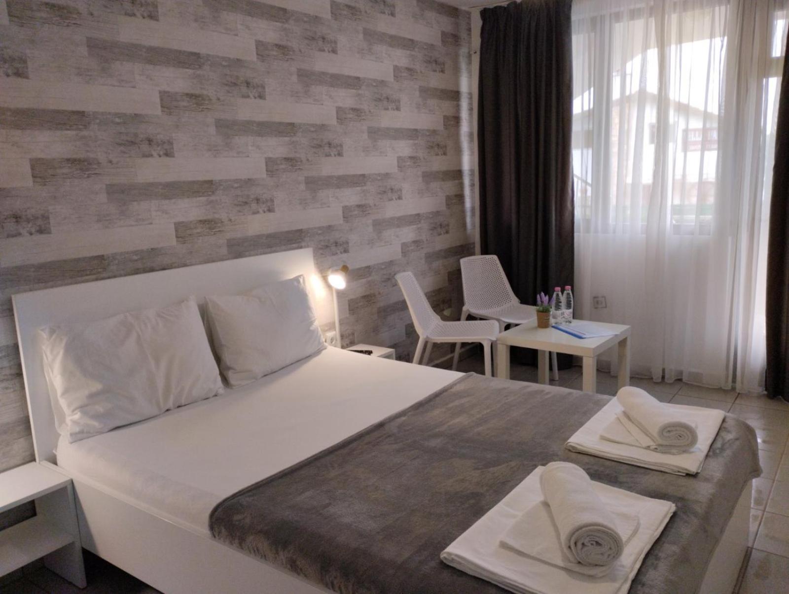 Simada Blue Guesthouse Golden Sands Luaran gambar