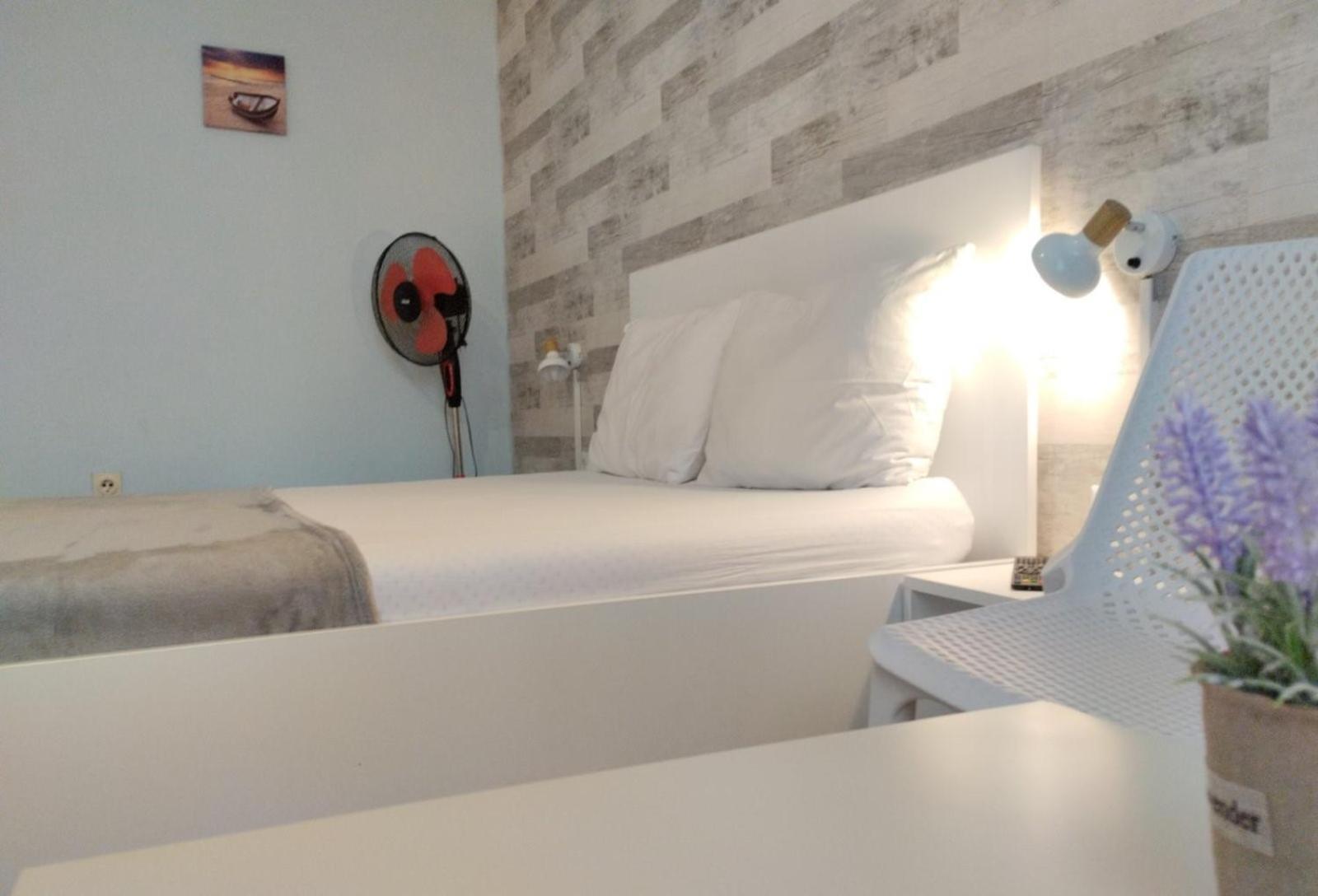 Simada Blue Guesthouse Golden Sands Luaran gambar